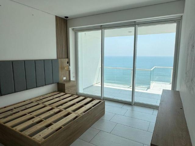 Departamento RENTA Vista al mar semi amueblado 2 recamaras, alberca cerca de Riviera Veracruzana
