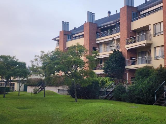 Departamento tres ambientes. Boulevar Plaza Portezuelo