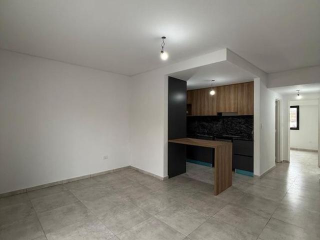 Departamento tres ambientes Lanusita