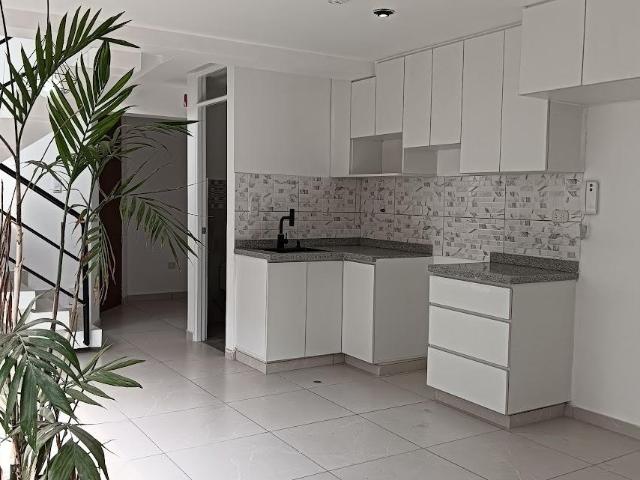 Departamento triplex estreno a pasos de parque con terraza