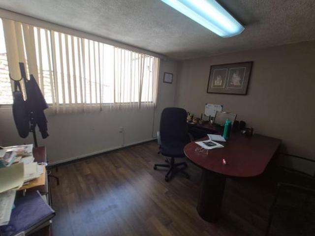 Departamento u oficina en Carranza frente a la casa de la cultura, ideal para inversionistas