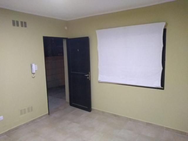 Departamento un dormitorio con espacio vehicular