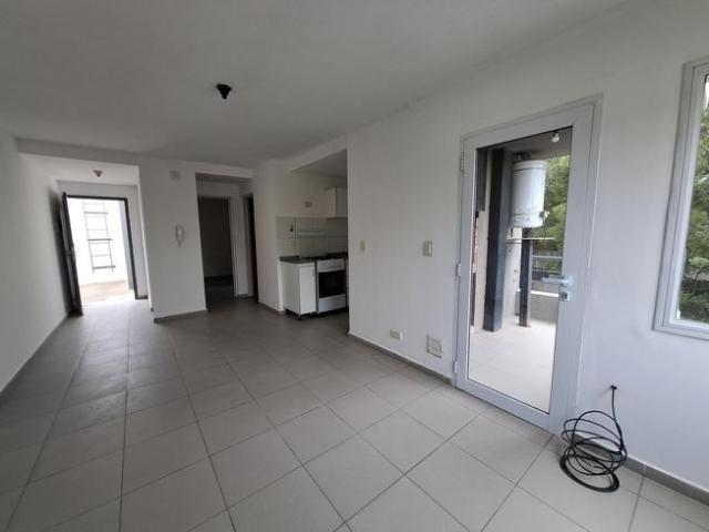 DEPARTAMENTO UN DORMITORIO EN ALQUILER CON COCHERA Y PARRILLA