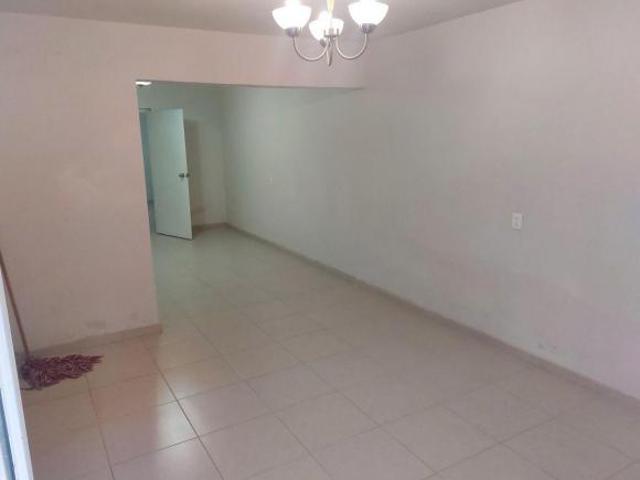 DEPARTAMENTO UNA REC. EN PRIVADA DE ELORREAGA MUY CENTRICO.