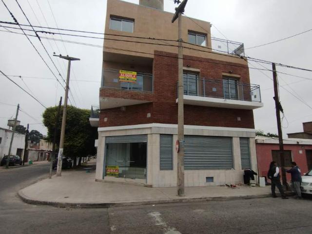 DEPARTAMENTO UBICADO SOBRE CALLE ESTADOS UNIDOS ESQ MARIO BRAVO B ACOSTA