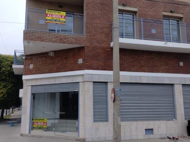 DEPARTAMENTO UBICADO SOBRE CALLE ESTADOS UNIDOS ESQ MARIO BRAVO B ACOSTA