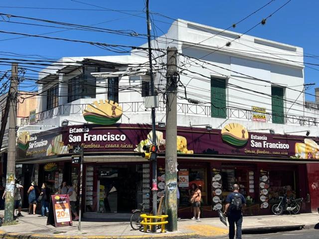 Departamento uso comercial en San Antonio de Padua