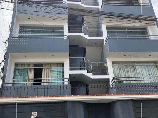 DEPARTAMENTO VISTA CALLE CON BALCÓN 3ER PISO SAN JUAN DE MIRAFLORES