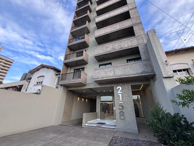 Departamento/Duplex en Alquiler 1 Dormitorio Sobre Avenida Mate De Luna ? 75m? en Zona Mate De Luna