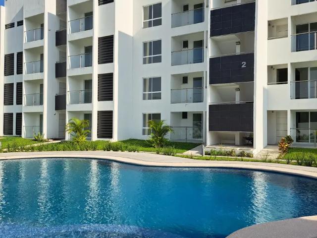 Departamentos de 3 recámaras en Coto privado con alberca en Manzanillo