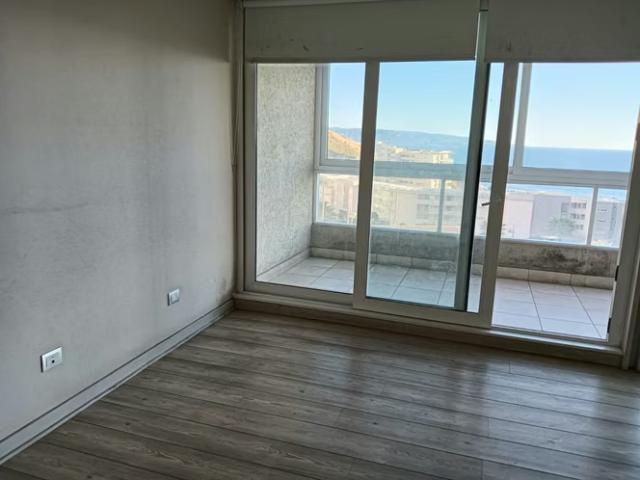 Departamentos en arriendo en concón | arriendo año corrido 2 d 2 b con hermosa vista al mar 2 dormitorios por clp 730000.00