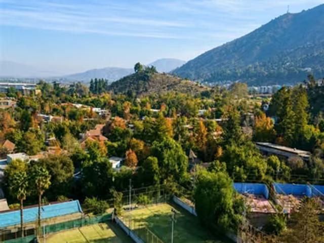 Departamentos en arriendo en Huechuraba | Departamento en arriendo de 4 dorm. 4 baños en Huechuraba 4 dormitorios por CLP 1400. 00