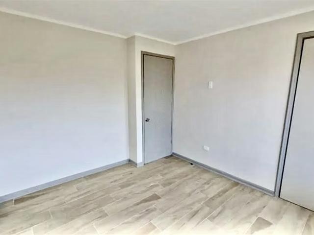 Departamentos en arriendo en Las Condes | Amplio y remodelado, 2D, 1B, E, sin ascensor 2 dormitorios por CLF 27.00