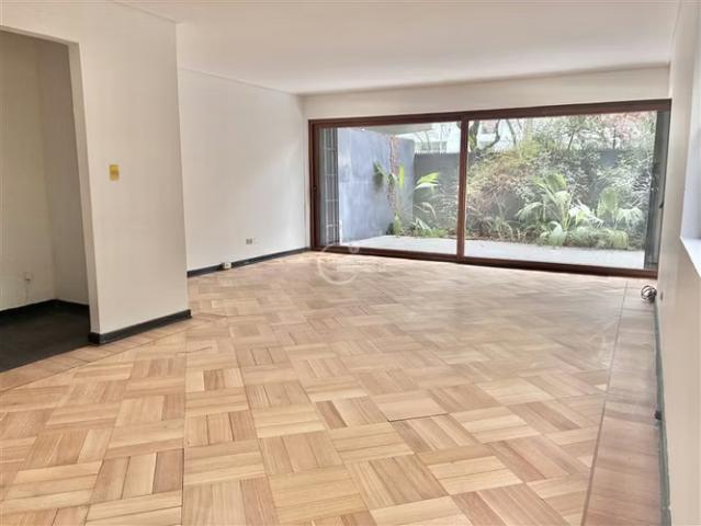 Departamentos en arriendo en Las Condes | Departamento en arriendo 1er piso El Golf metro Alcántara 3 dormitorios por CLP 2100. 00