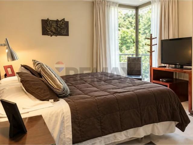Departamentos en arriendo en Las Condes | Depto a pasos metro alcantara amoblado! 2 dormitorios por CLF 42.00