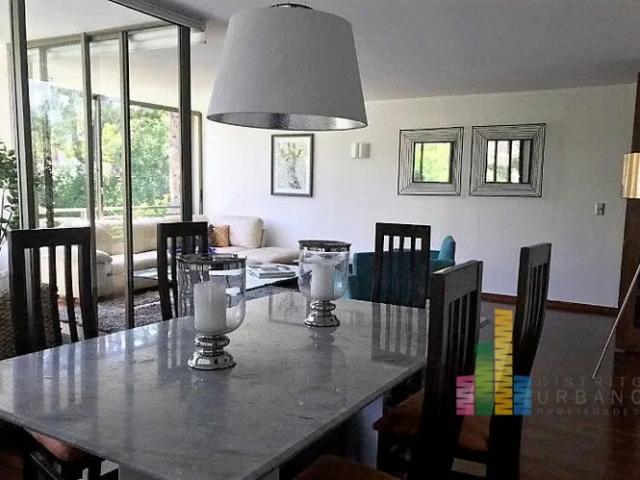 Departamentos en arriendo en Lo Barnechea | Excelente dpto amoblado en El Tranque a pasos del Portal 4 dormitorios por CLP 2700. 00