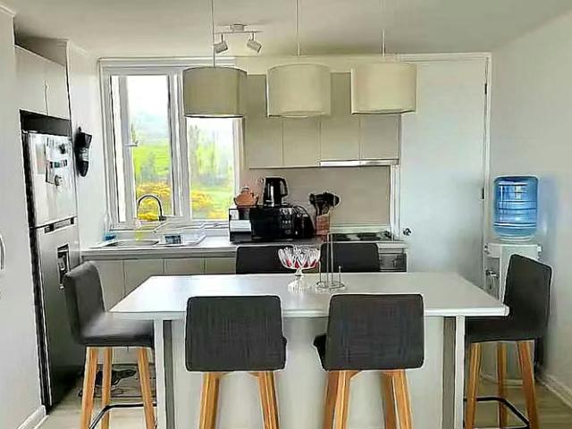 Departamentos en arriendo en papudo |, departamento amoblado en arriendo año corrido 3 dormitorios y 2 baños, estacionamiento, en condominio altos de puyai 3 dormitorios por clp 750000.00