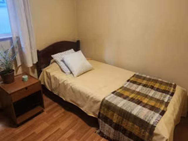 Departamentos en arriendo en valdivia | arriendo para una persona semi amoblado a pasos del hospital 1 dormitorios por clp 330000.00