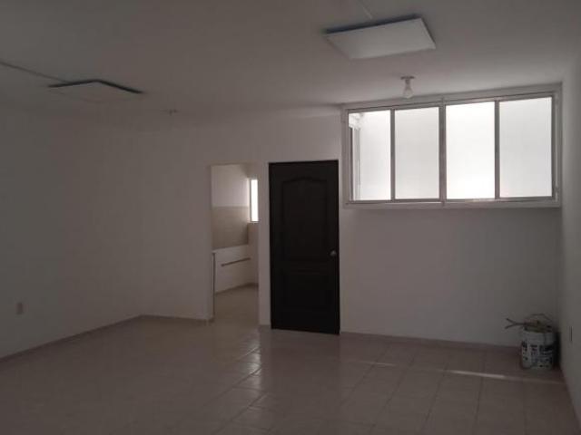 Departamentos en Col Satélite a 1 cuadra de Avenida Juárez
