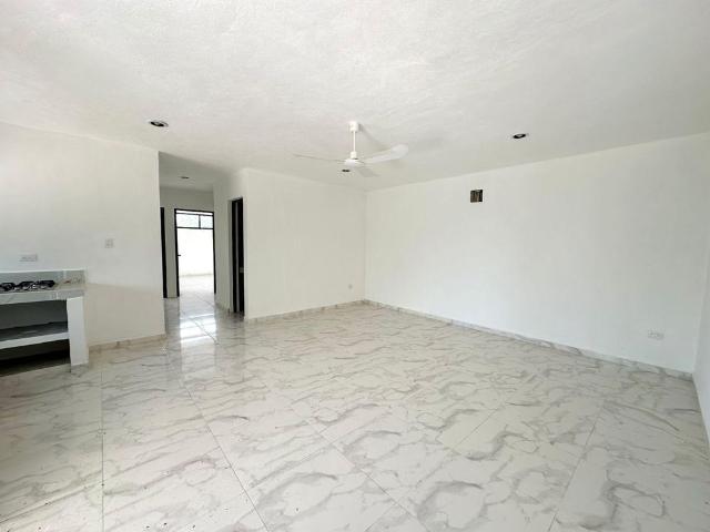 Departamentos SIN MUEBLES, de 2 recámaras, cerca de carretera Progreso