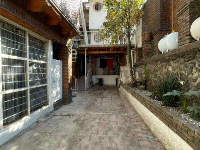 ¡DEPARTAMENTAZO EN VENTA! RECIÉN REMODELADO, TRES RECAMARAS, TERRAZA PRIVADA Y SOLO 4 DEPARTAMENTOS!
