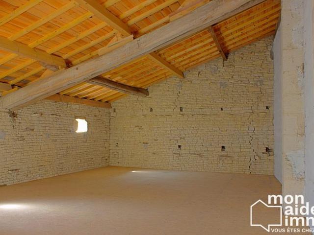 Dépendance 150 m²