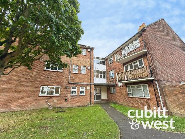 Deposit Alternative Available, Eastern Road PO3, 2 bed flat to rent, £1,200 pcm | PrimeLocation
