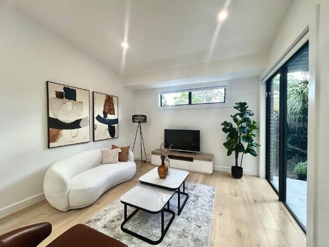 Deposit Paid @ $1295 pw Brand New Over 55's Townhouse in Prime Location