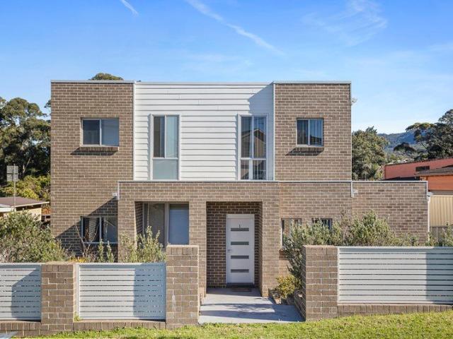 DEPOSIT RECEIVED, INSPECTION CANCELLED Modern Four Bedroom Townhouse in Boutique Complex