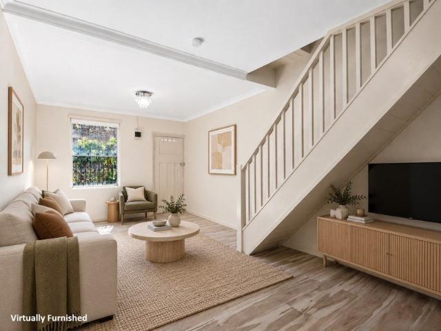 DEPOSIT TAKEN* Charming Terrace with Moder Inner City Appeal