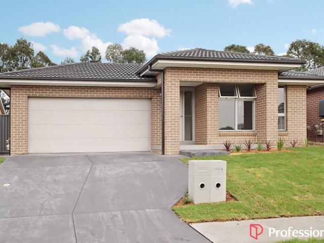 DEPOSIT TAKEN Stunning Family Home in Prairiewood