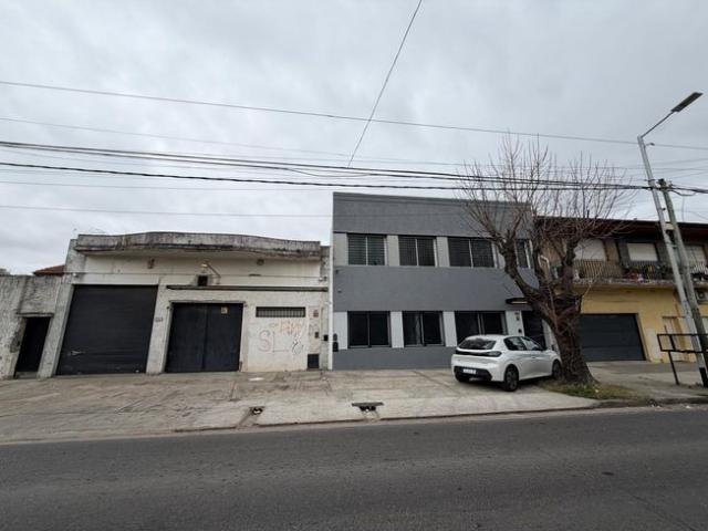 Depósito 350 m2 Wilde