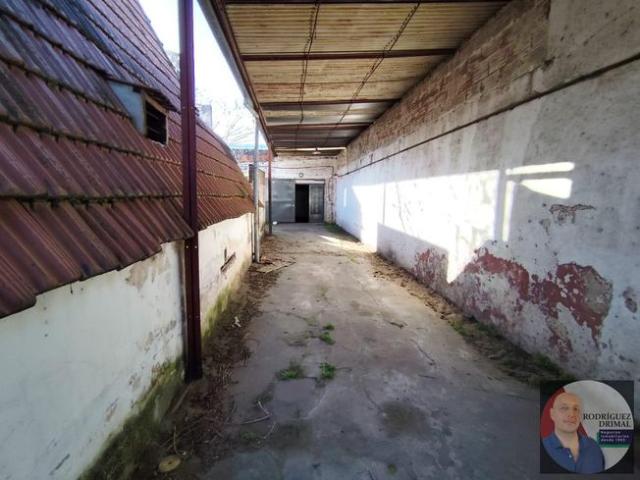 Depósito al fondo en Llavallol