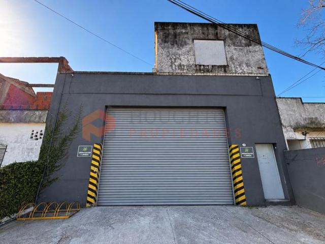 Depósito en Castelar