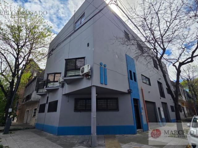 Depósito Galpón de 500 m2 c/ oficinas en Barracas ALQUILER / VENTA