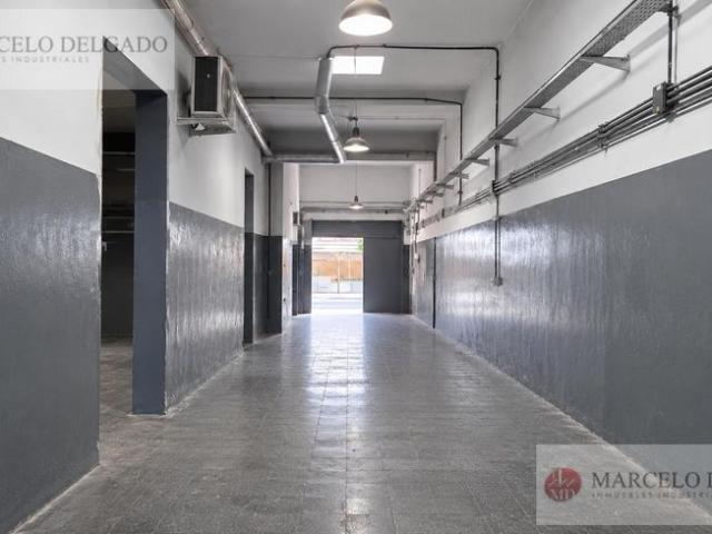 Depósito galpón de 841 m2 en BOEDO ALQUILER