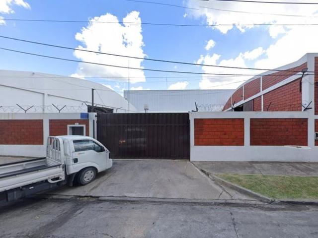 Depósito Industrial en Alquiler – 1.800 m² – Doble Acceso y Oficinas | Campana