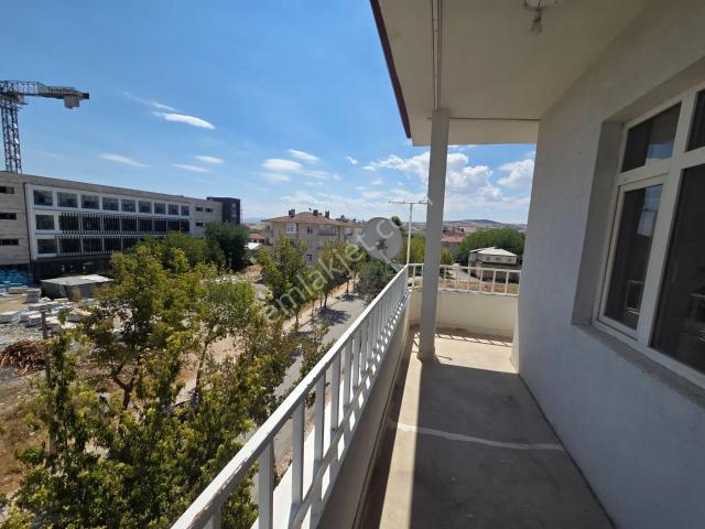 Depozito Yok! Sürsürü Mahallesi 3+1 Öz Dostlar Fırını Altında Kiralık Daire