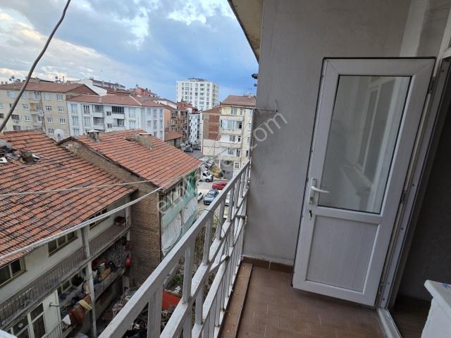 Elazığ Rızaiye Mahallesinde Geniş 3+1 Kiralık Daire
