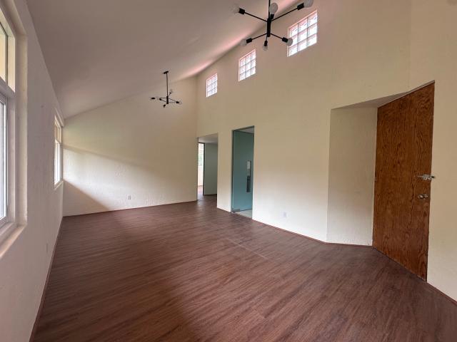 Deprtamento en Venta Colinas del Sur | 3 Recámaras, 2 Baños y 2 Estacionamientos