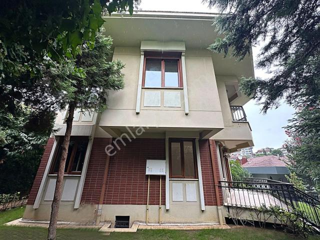 Dervişoğlu Sitesinde Kiralık Villa