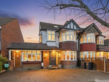 Derwent Avenue, Ickenham, 5 Bedroom Semi detached