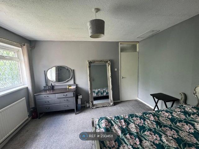 Derwent Close, Manchester M45, 3 bed terraced house to rent, £1,280 pcm | PrimeLocation