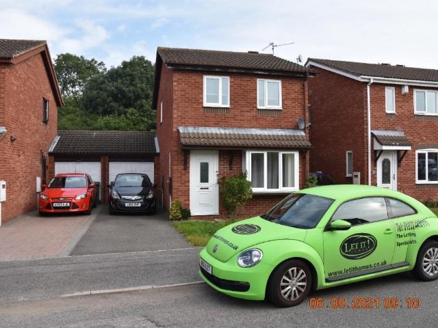 Derwent Close, Wellingborough NN8 3 bed detached house to rent £1,075 pcm £248 pw