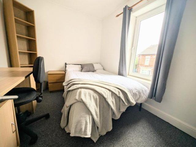 Derwent Street, Lincoln, Lincolnshire LN1, 4 bed shared accommodation to rent, £468 pppm | PrimeLocation