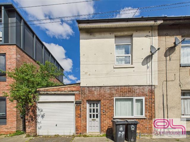Derwentwater Place, Preston PR1, 2 bed flat to rent, £795 pcm | PrimeLocation