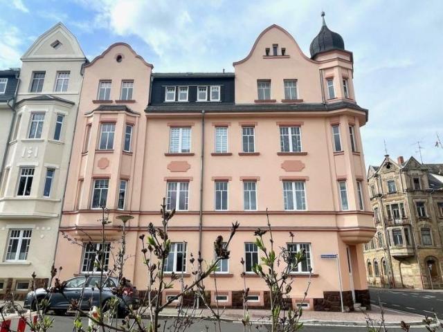 Der Frühling kehrt ein! Tolle 3 Zimmer Wohnung im Hochparterre für jung oder alt!