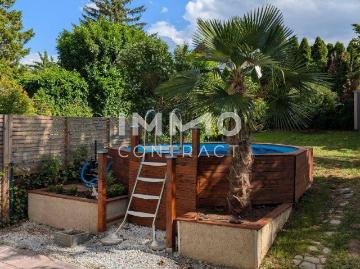 Der Hitze entkommen! Doppelhaushälfte mit Pool und 2 Carport Plätzen