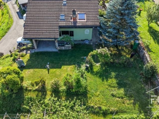 Der ideale Familienkokon 5,5 Zimmer mit einem 300 m² großen Garten auf den Höhen von Monthey