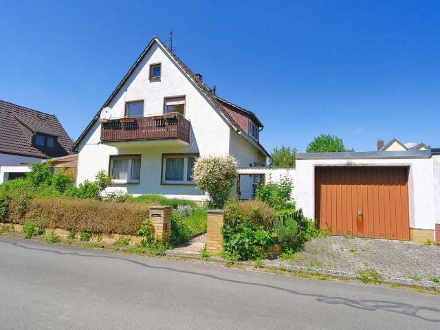 DER NÄCHSTE SOMMER GEHÖRT IHNEN VOLL UNTERKELLERTES EINFAMILIENHAUS MIT GARAGE IN GESUCHTER LAGE